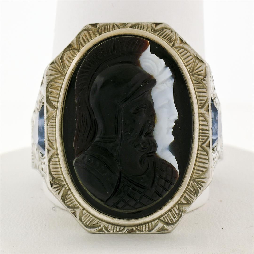 Antique Art Deco Men's 10k Gold Agate Double Cameo & Shield Cut Aquamarine Ring: Antique Art Deco Men's 10k Gold Agate Double Cameo & Shield Cut Aquamarine Ring. Please see photos and description for all available information. An antique art deco solid 10 white gold ring, featurin