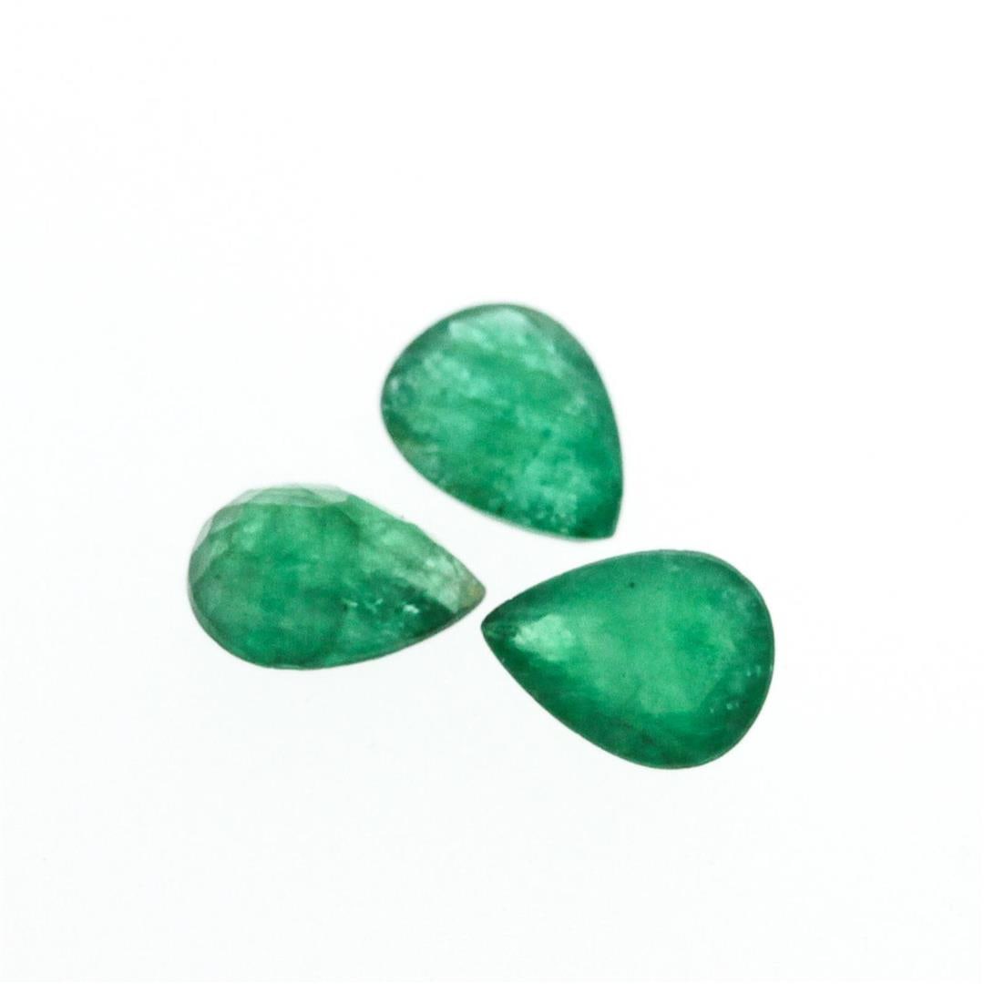 2.79 ctw Pear Cut Natural Emerald Parcel: One 2.79 ctw Pear Cut Natural Emerald Parcel.
