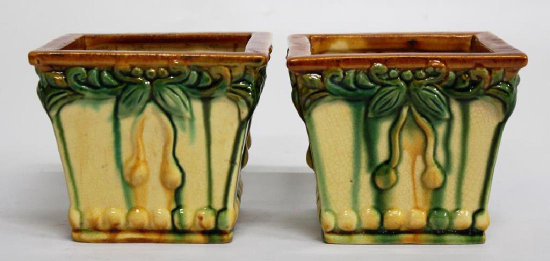 American Art Pottery Plant Pots, Small Pair (1 of 3)