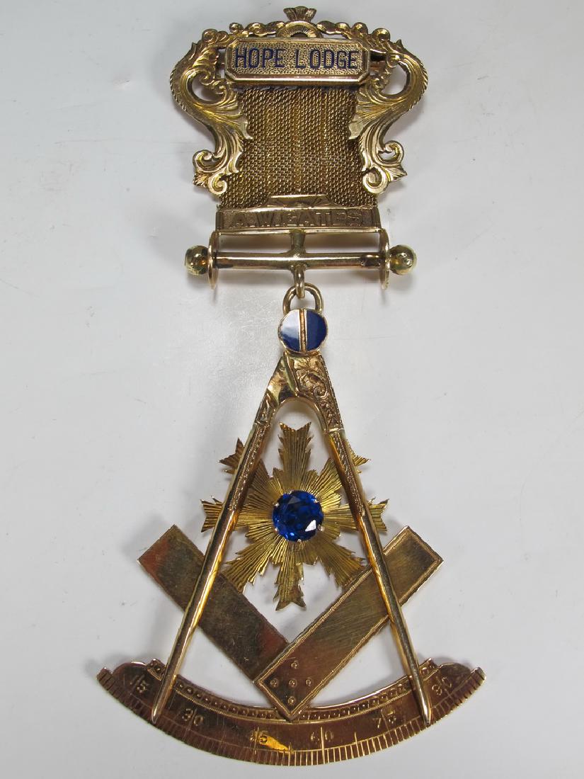 Antique Masonic 14 kt gold breast jewel (1 of 5)
