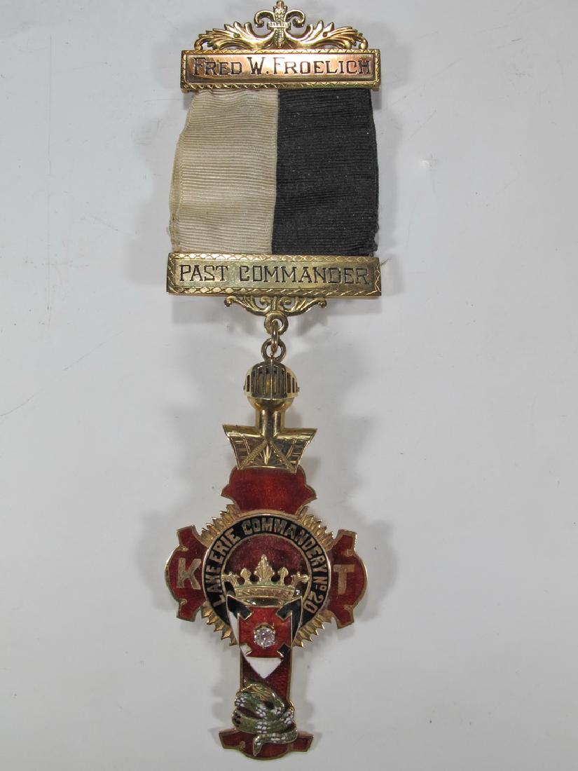 Masonic 14k gold Knights Templar Past Commander jewel (1 of 6)