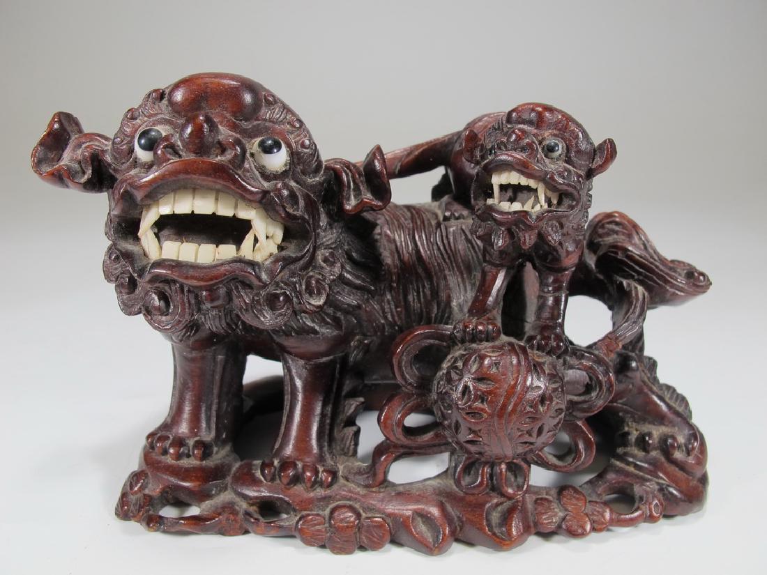 Antique Chinese carved wood Foo Dogs sculpture (1 of 9)