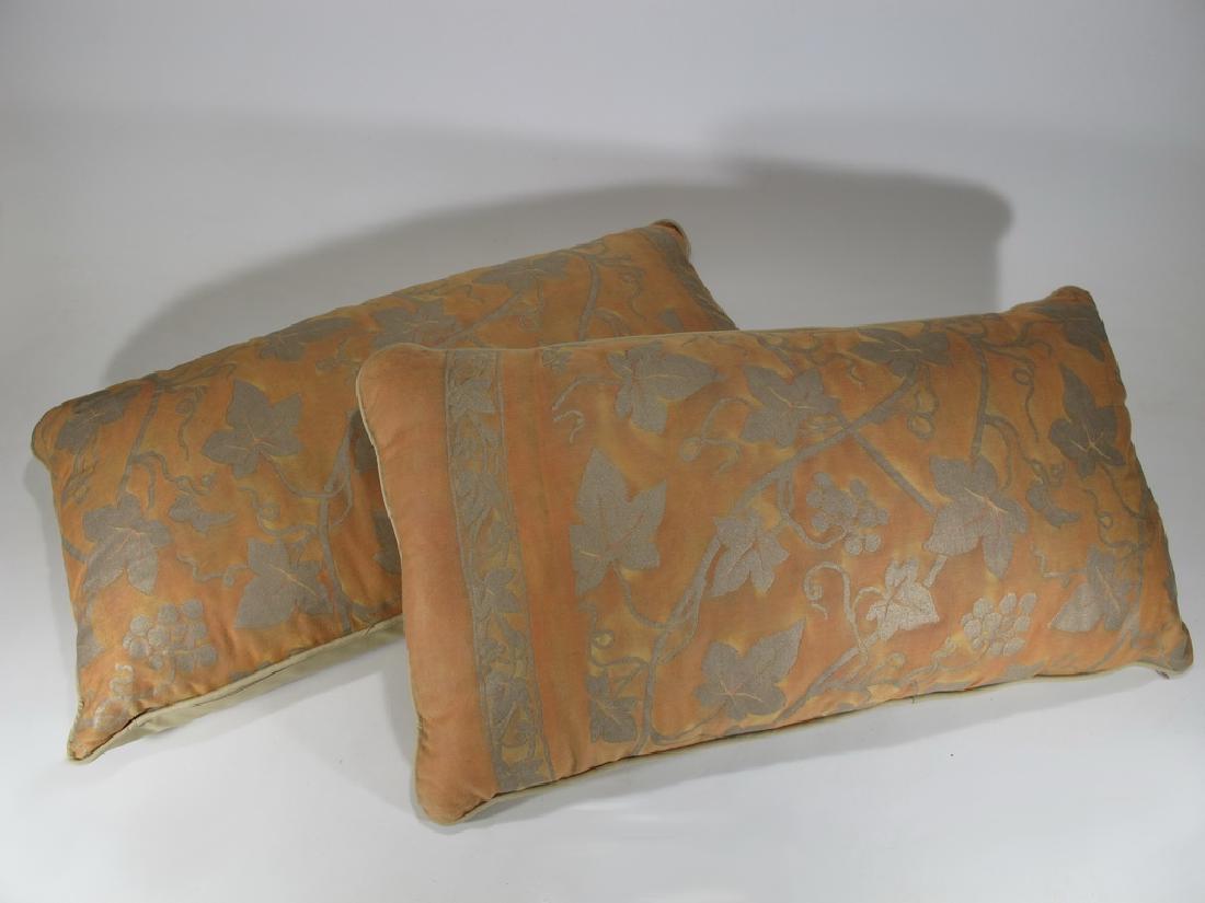 Pair of Fortuny pillows (1 of 4)