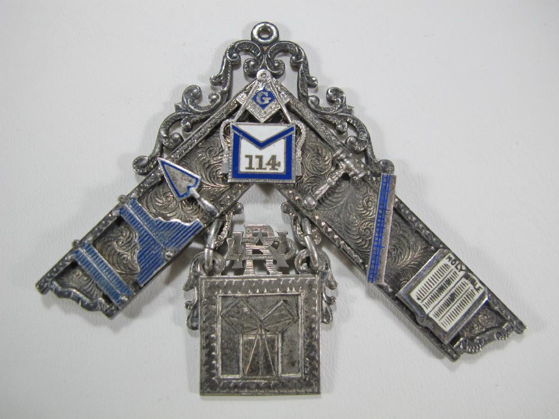 Antique Masonic sterling Past Master breast jewel (1 of 6)