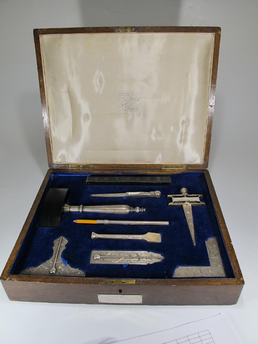 English Wooden presentation box with  9 Masonic working (1 of 14)