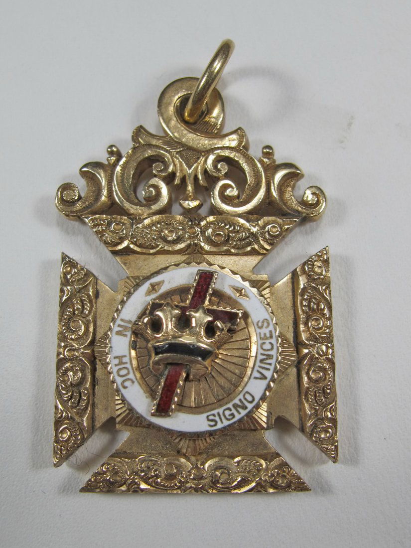 Antique Masonic 14 k gold & enamel Knights Templar (1 of 4)