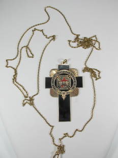 Antique Masonic 14k gold Knights Templar jewel: Antique Masonic Knights Templar jewel. 14K gold enameled cross and chain. The circle is 10K gold. The cross is engraved Lawrence M. Christensen Odo de St. Amand No. 12 K.T. Morristown N.J. 1917.