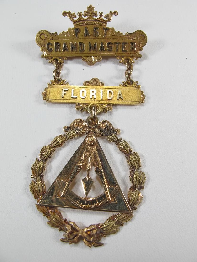 Antique Masonic 14k gold Past Grand Master jewel (1 of 8)