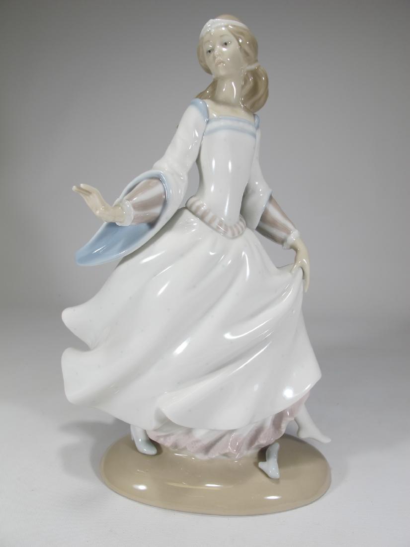 Lladro Cinderella porcelain statue, A. RUIZ (1 of 8)