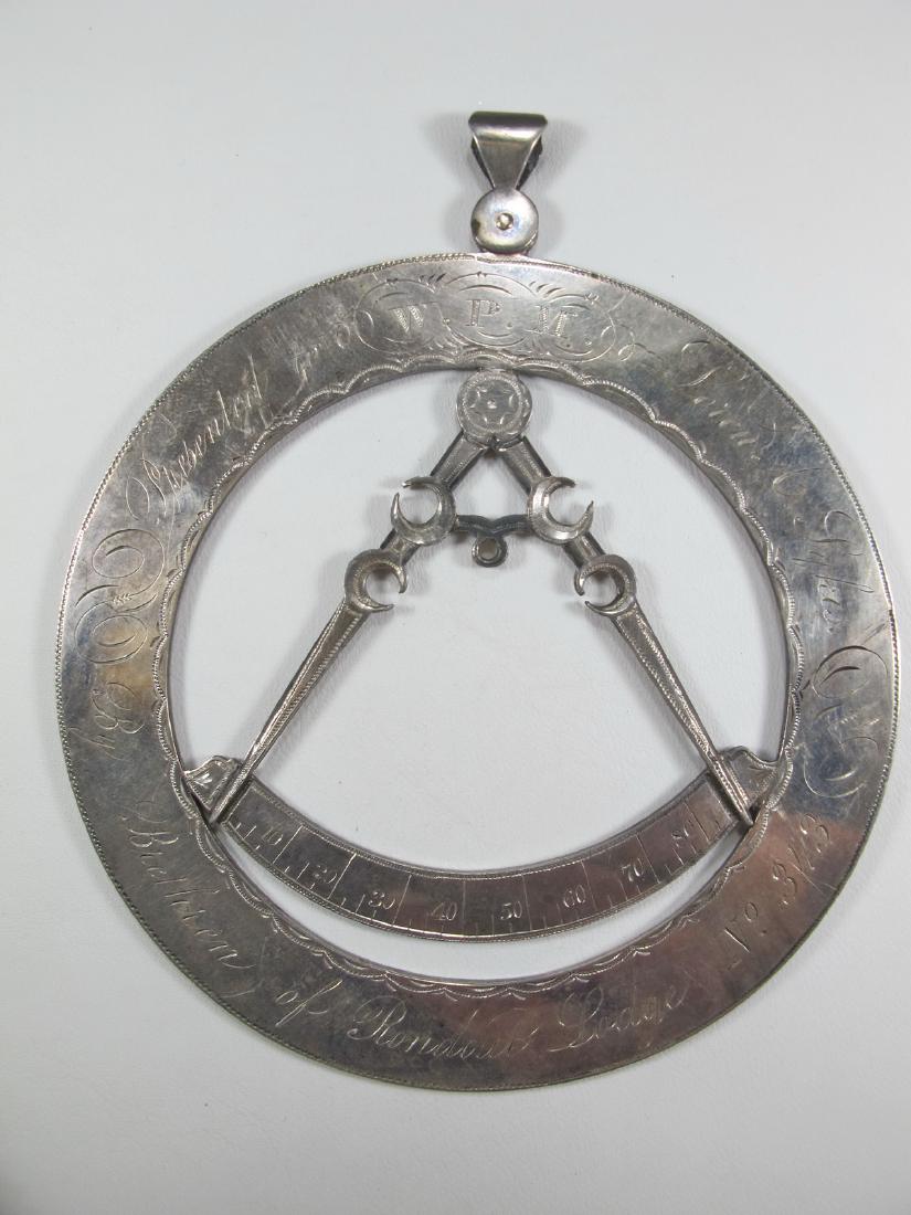 Large Masonic sterling set square and compass jewel: Large Masonic sterling set square and compass jewel. Engraved "Presented to W.P.M. Loren A. Sykes by Brethren of Rondoul Lodge No.343. 3 5/8 in diameter. Weight: 69.7 grms (2t oz 4.818141 dwt). Shippi