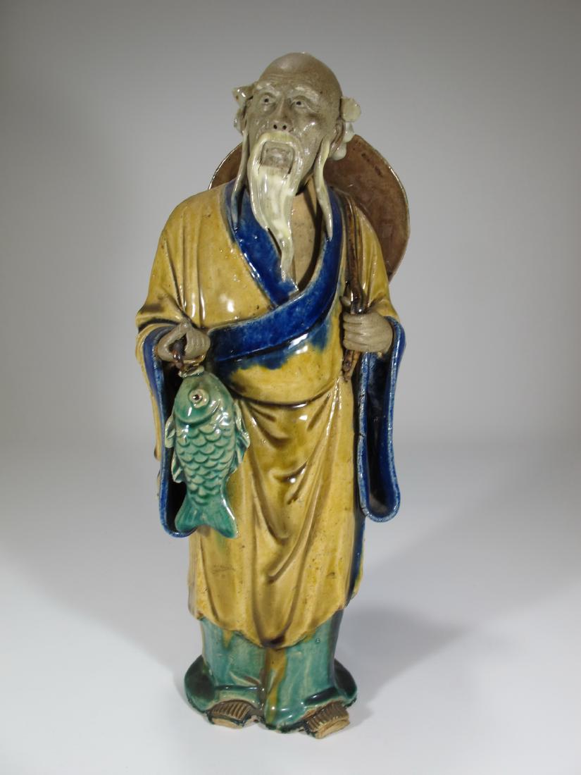 Vintage Chinese ceramic fisherman sculpture (1 of 8)