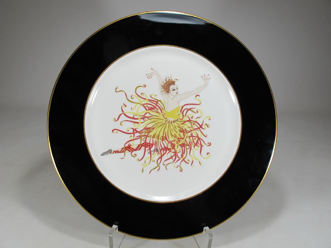Erte applause A3081 , 1985 porcelain plate: Erte applause A3081 , 1985 porcelain plate. 12 in diameter. Shipping in USA or International please contact for quote both UPS stores: 1) : David Reiser UPS store 1937 - 954-454-1131 auctions1937@gmai