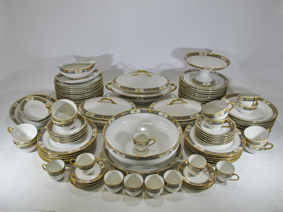 French Limoges porcelain 89 pcs dinner set (1 of 12)