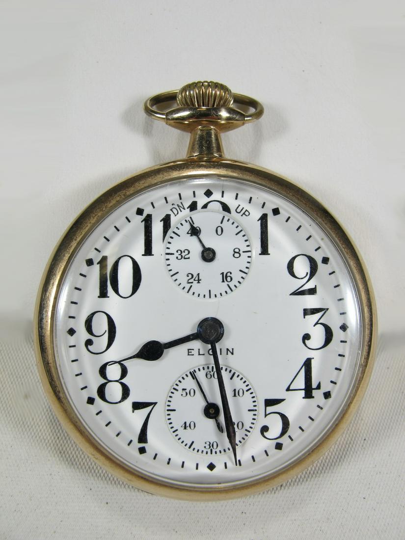 Elgin Natl Watch Co gold filled pocket watch: Elgin Natl Watch Co gold filled pocket watch. 21 Jewels. SN: 17269172. 1 7/8” diameter. Shipping in USA or International please contact for quote both UPS stores: 1) : David Reiser UPS store 1937 -