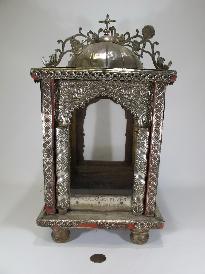 18th/19th C Spanish silver altar by Andres Chamue, 1800: 18th/19th C Spanish silver altar by Andres Chamue, 1800. 24 3/4” H x 13” W x 11 1/2” D. Shipping in USA or International please contact for quote both UPS stores: 1) : David Reiser U