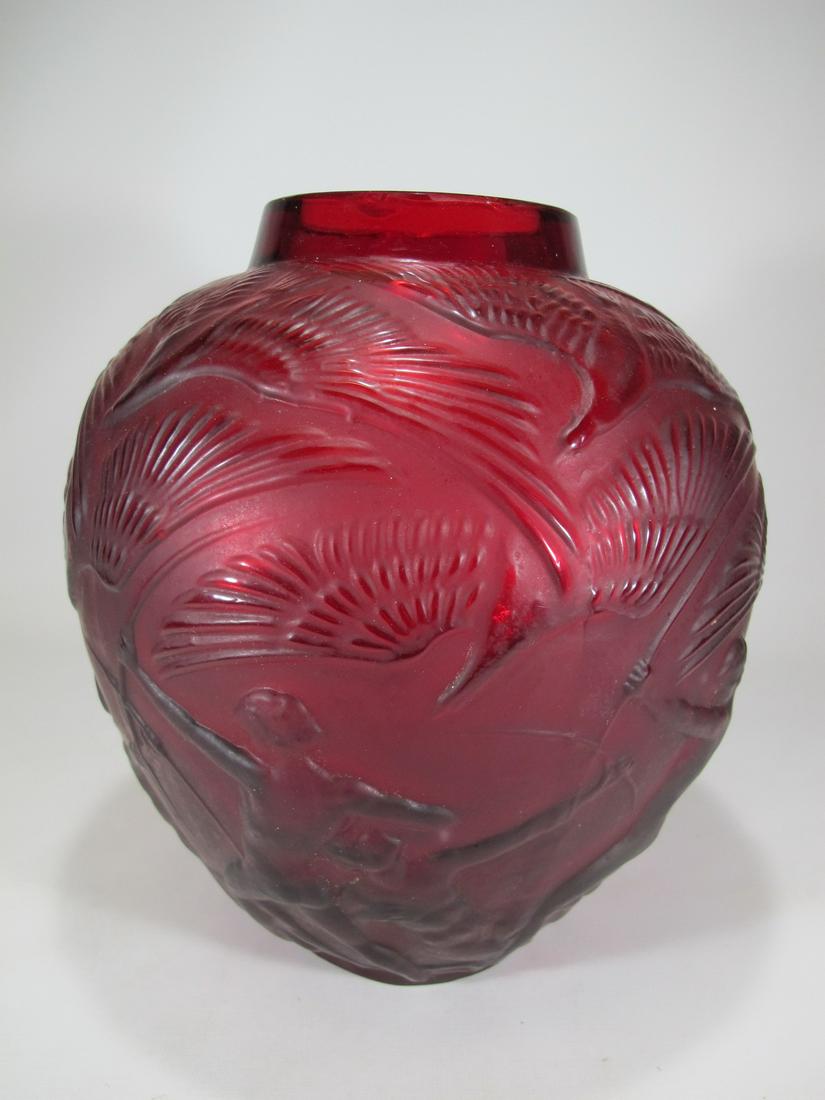 Signed R. Lalique archers glass vase (1 of 8)