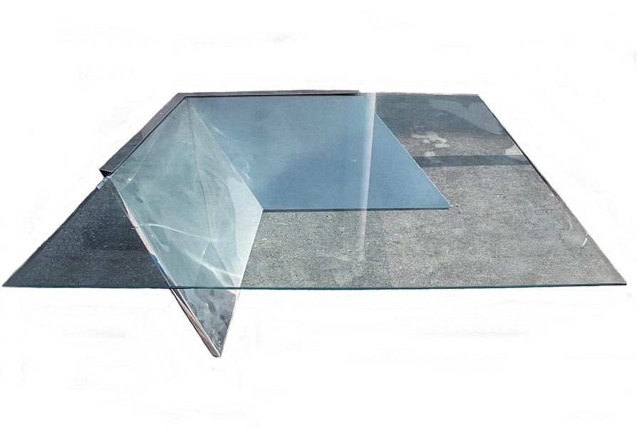 Large Brueton table by Stanley Jay Friedman: Large Brueton table by Stanley Jay Friedman. 14 1/8” H x 48 1/2” W x 48 1/2” D. Shipping in USA or International please contact for quote both UPS stores: 1) : David Reiser UPS store 1937 - 954-