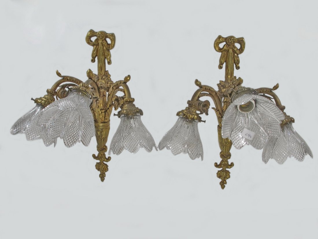 Antique French pair of bronze & crystal 3 lights (1 of 9)