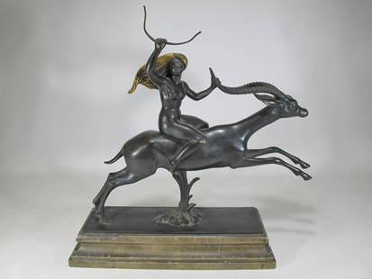 Fritz BEHN (1878-1970) German bronze sculpture: Fritz BEHN (1878-1970) German bronze sculpture with a marble base, marked by Leyrer Munchen foundry. 16” H x 16” W x 4 3/4” D including base. Shipping in USA or International please