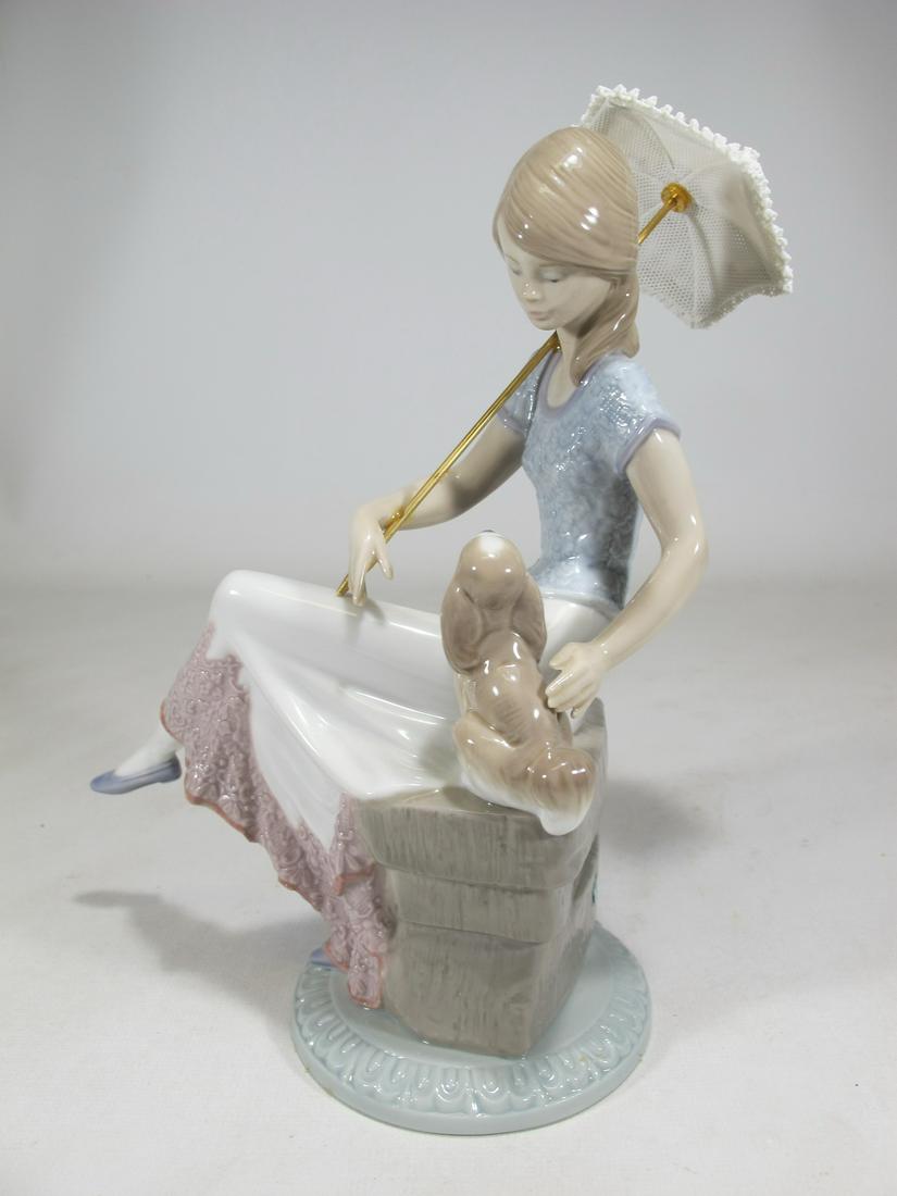 Lladro 7612 Picture Perfect porcelain statue (1 of 10)