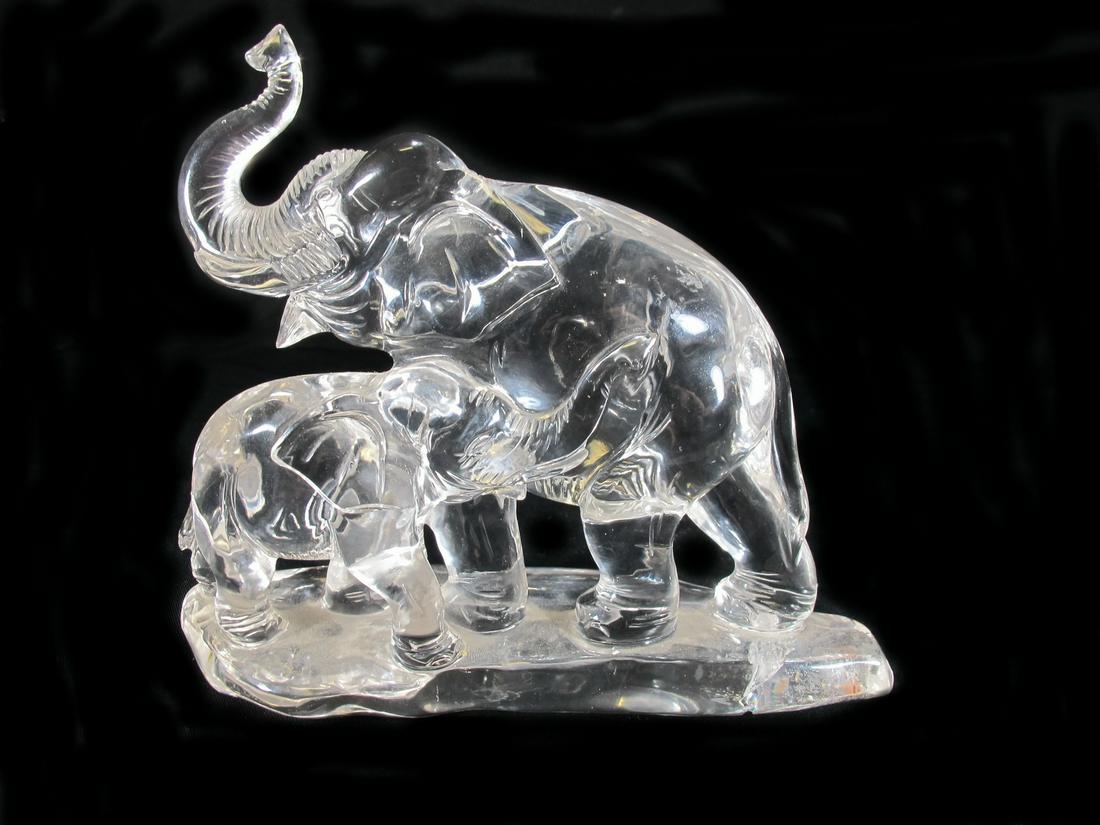 Antique Chinese rock crystal elephants sculpture (1 of 8)