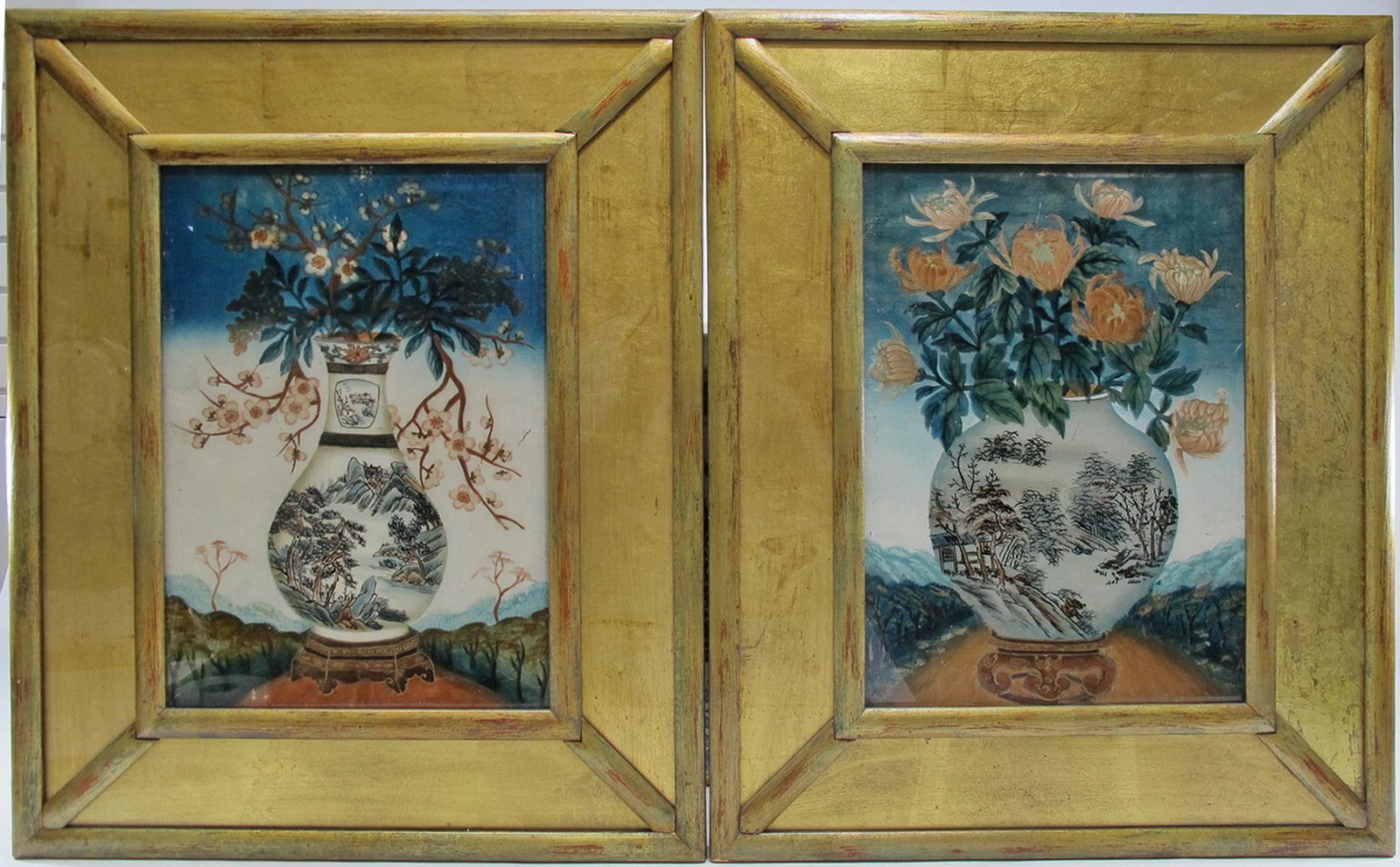 Antique Chinese pair of reverse glass paintings, signed: Antique Chinese pair of reverse glass paintings. Signed Chi Chang Hou. 21 3/8” H x 17 1/2” W frame included. ANY INVOICE OVER $ 2,000.00 WE WILL ACCEPT PAYMENTS ONLY THROUGH CHECK OR BANK 
