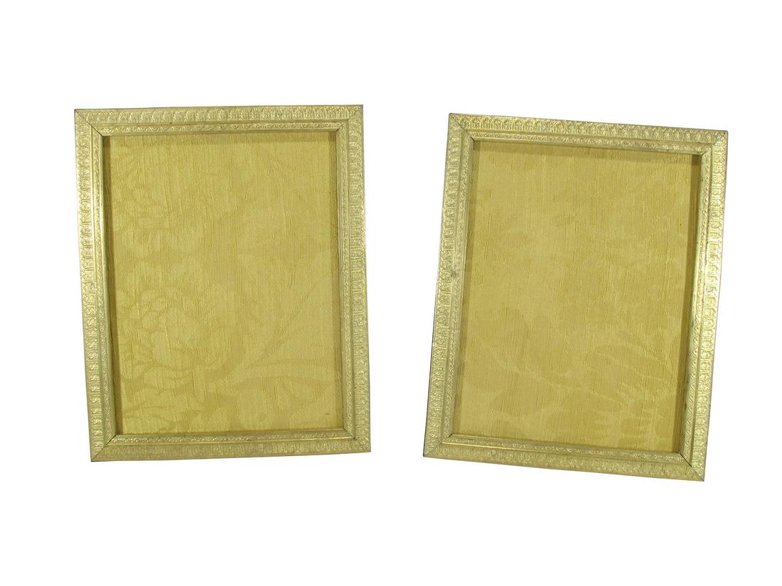 Antique French pair of bronze picture frames: Antique French pair of bronze picture frames. 8 1/4” H x 6 5/8” W. Picture size: 7” H x 5 1/4” W. ANY INVOICE OVER $ 2,000.00 WE WILL ACCEPT PAYMENTS ONLY THROUGH CHECK OR BANK