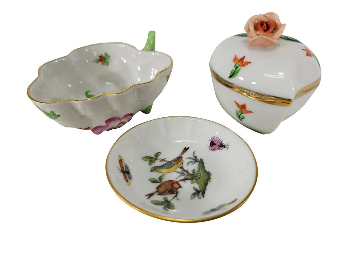 Herend, Hungary porcelain box, tray & plate (1 of 4)