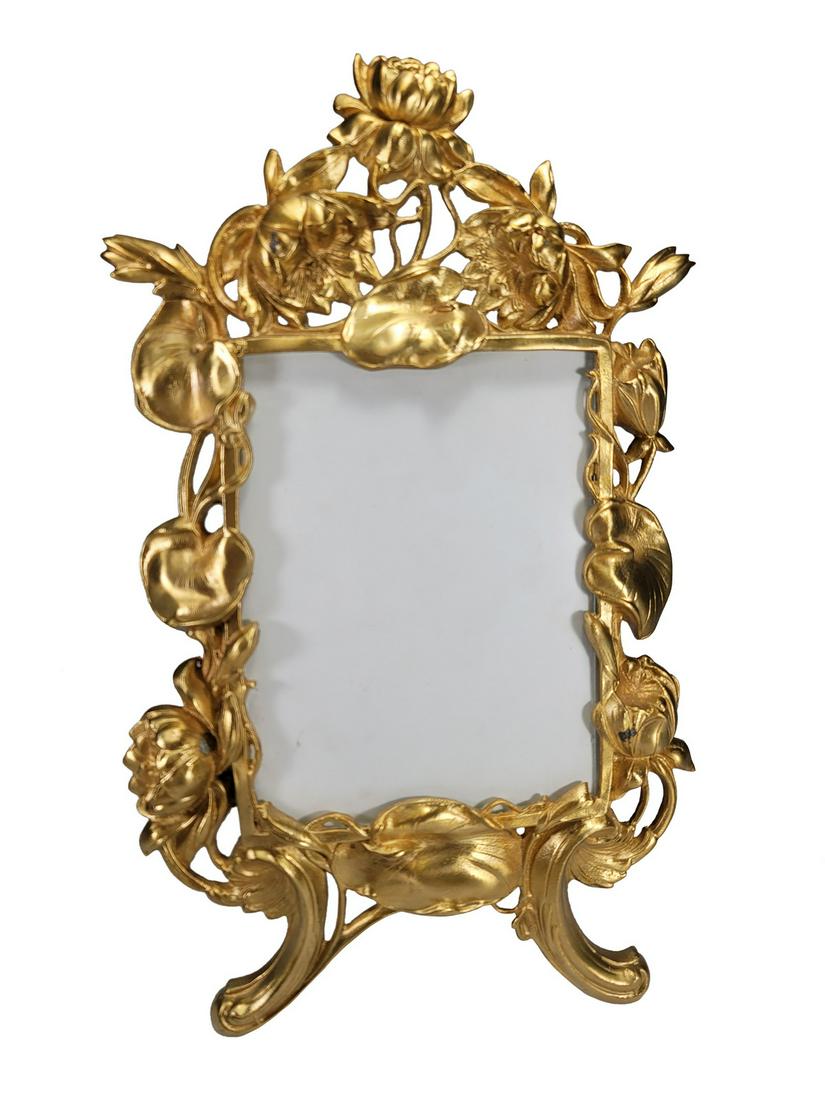 Art Nouveau French gilt bronze picture frame (1 of 4)