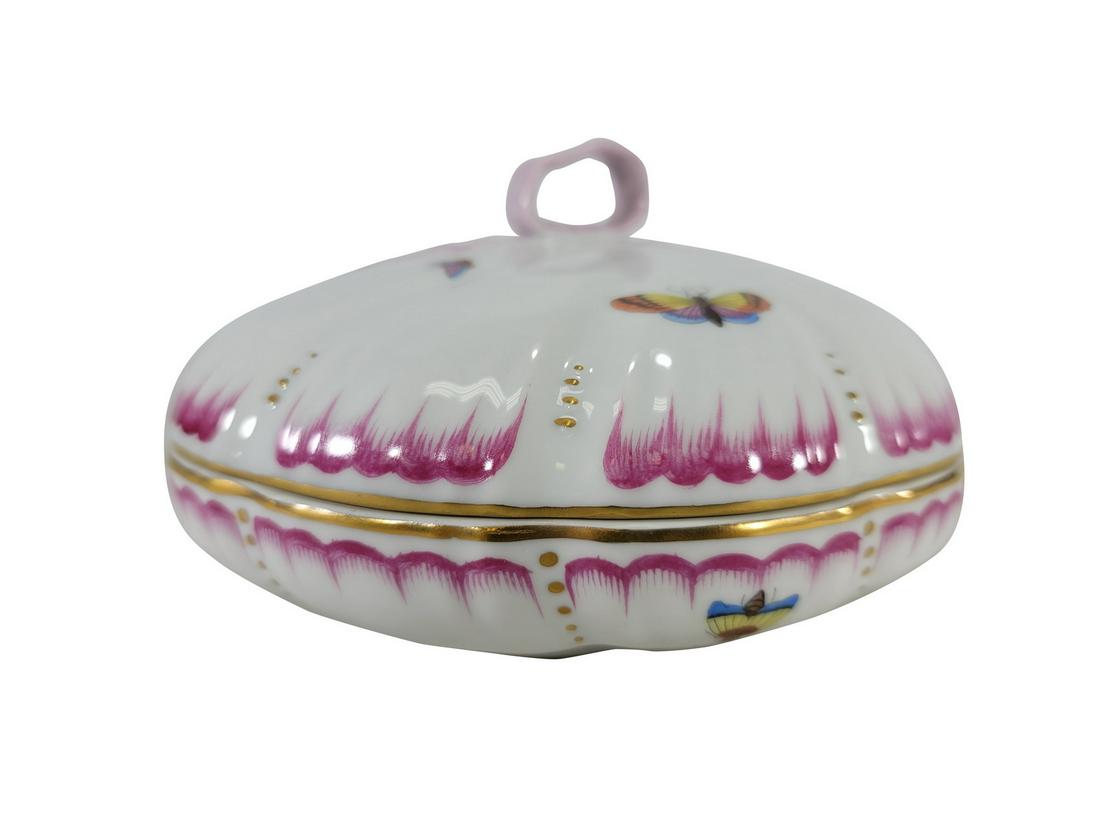 Herend, Hungary porcelain box (1 of 7)