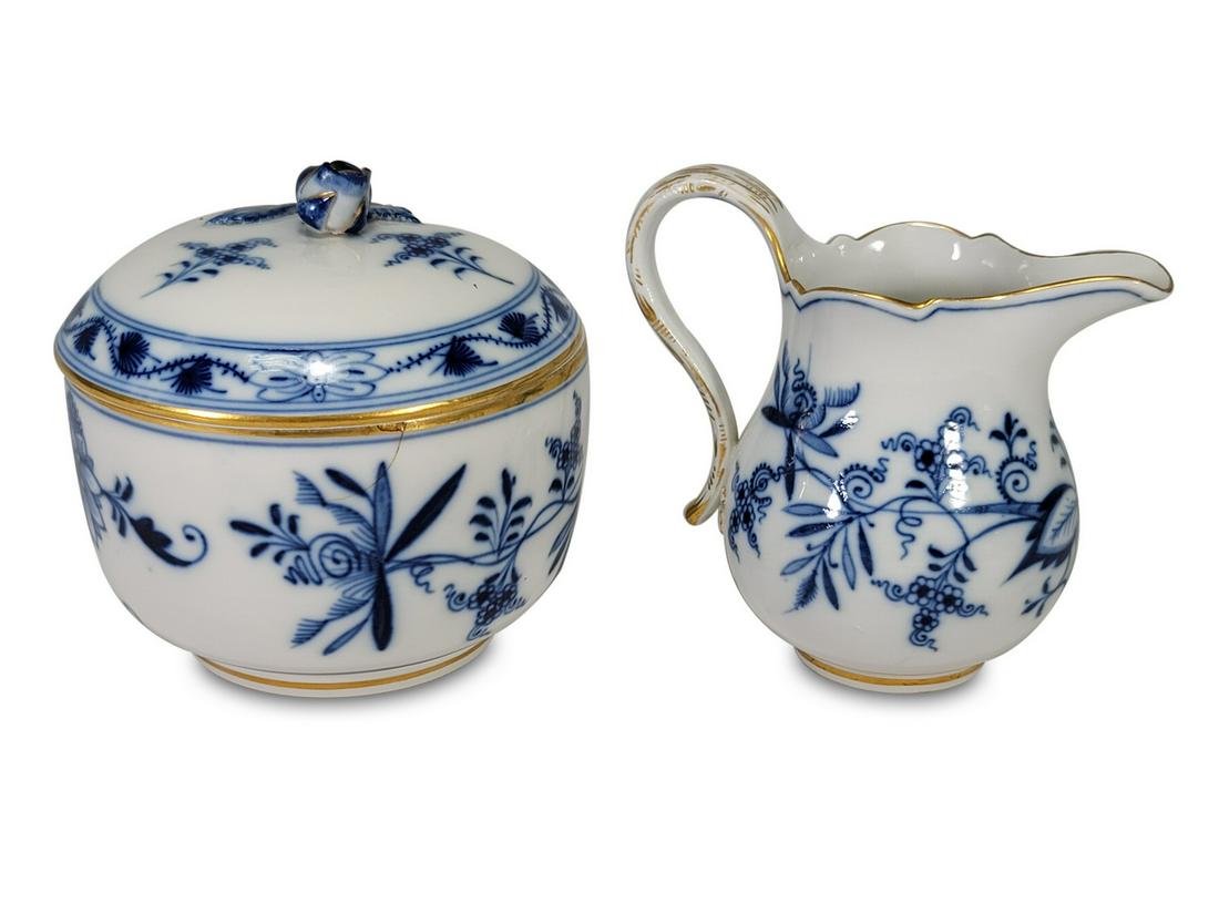 Vintage German Meissen porcelain creamer & sugarpot: Vintage German Meissen porcelain creamer & sugarpot. Creamer: 4 1/4” High x 3 1/8” Wide x 4 3/4” deep. Sugarpot: 4 1/4” High x 4 5/8” Wide. ANY INVOICE OVER $ 2,000.00 WE