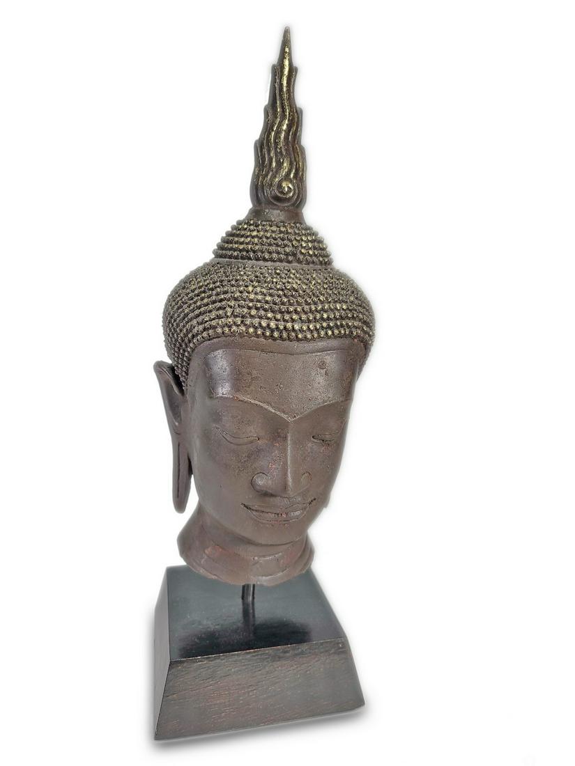 Vintage Tibetan bronze Buddha head (1 of 3)