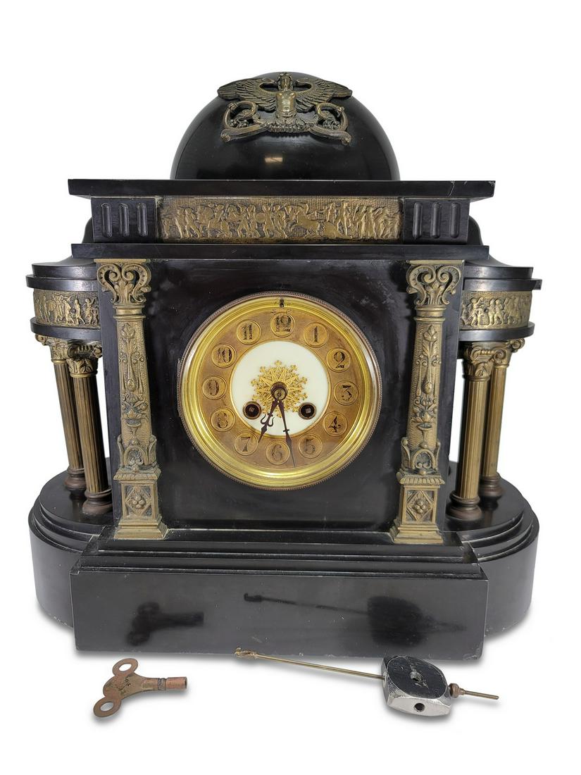 Antique French marble and bronze mantle clock (1 of 9)