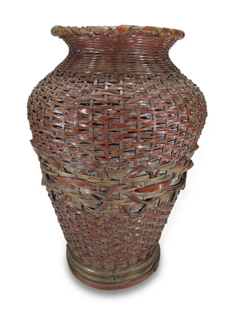 Antique Japanese hand made wicker vase: Antique Japanese hand made wicker vase. 11 3/4” H x 7” W. ANY INVOICE OVER $ 2,000.00 WE WILL ACCEPT PAYMENTS ONLY THROUGH CHECK OR BANK WIRE TRANSFER, SAME FOR INTERNATIONAL BUYERS. IF YO