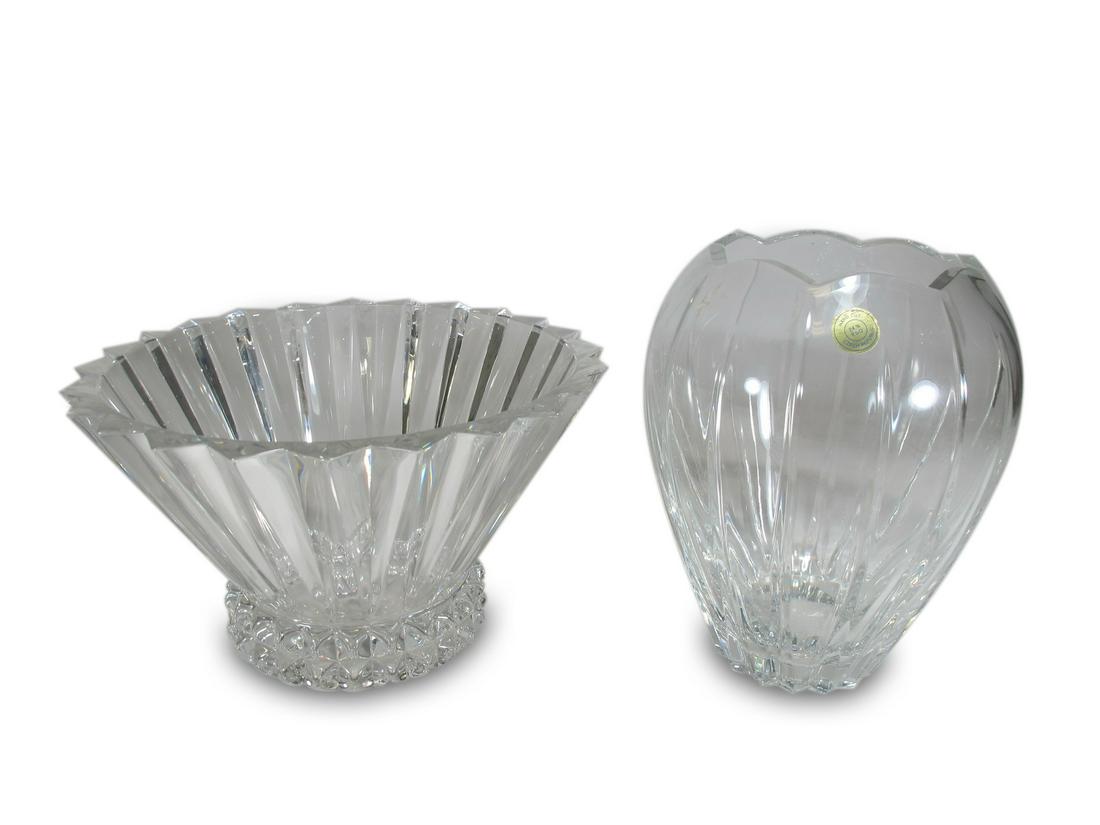 Rosenthal & Czech Republic crystal bowls: Rosenthal & Czech Republic crystal bowls. Rosenthal: 5 3/4” H x 9 7/8” W. Czech: 8 1/8” H x 6 1/8” W. ANY INVOICE OVER $ 2,000.00 WE WILL ACCEPT PAYMENTS ONLY THROUGH CHECK OR 