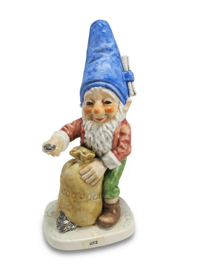 Goebel Hammel Utz statue: Goebel Hammel Utz statue. 8 3/8 H x 3 1/2 W x 2 7/8 D. ANY INVOICE OVER $ 2,000.00 WE WILL ACCEPT PAYMENTS ONLY THROUGH CHECK OR BANK WIRE TRANSFER, SAME FOR INTERNATIONAL BUYERS. IF YOU PAY ONLINE WE