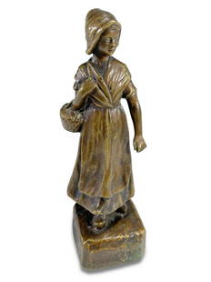 Antique French Duch girl bronze statue: Antique French Duch girl bronze statue. 5 H x 1 1/2 W. ANY INVOICE OVER $ 2,000.00 WE WILL ACCEPT PAYMENTS ONLY THROUGH CHECK OR BANK WIRE TRANSFER, SAME FOR INTERNATIONAL BUYERS. IF YOU PAY ONLINE