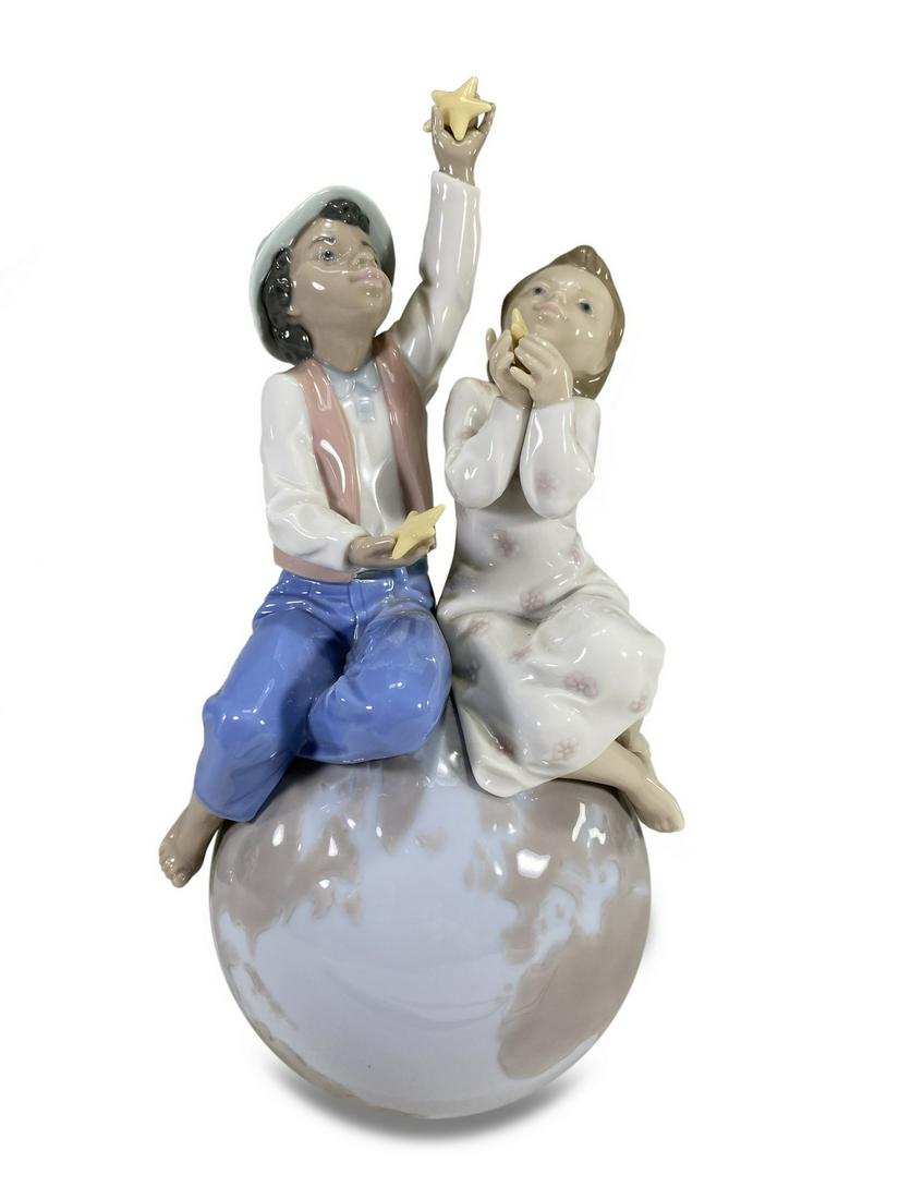 Lladro, Spain children & planet porcelain statue (1 of 4)