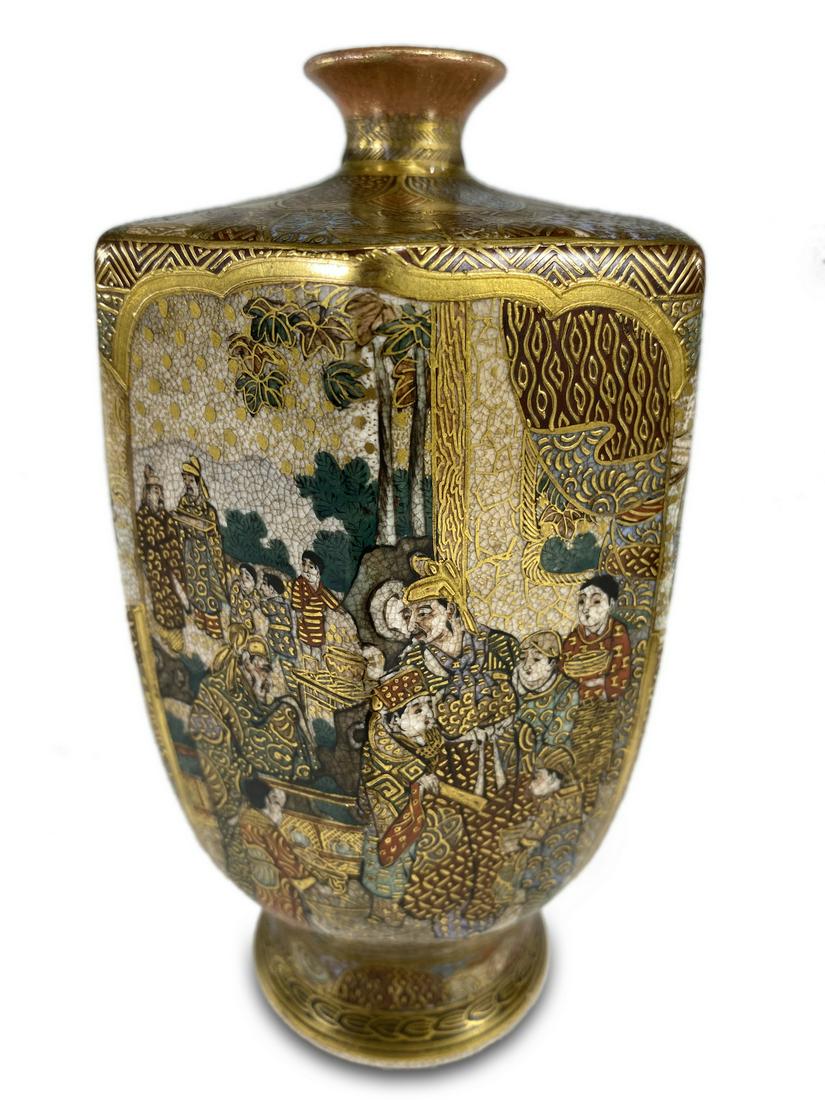 Antique Japanese Satsuma small porcelain vase (1 of 5)