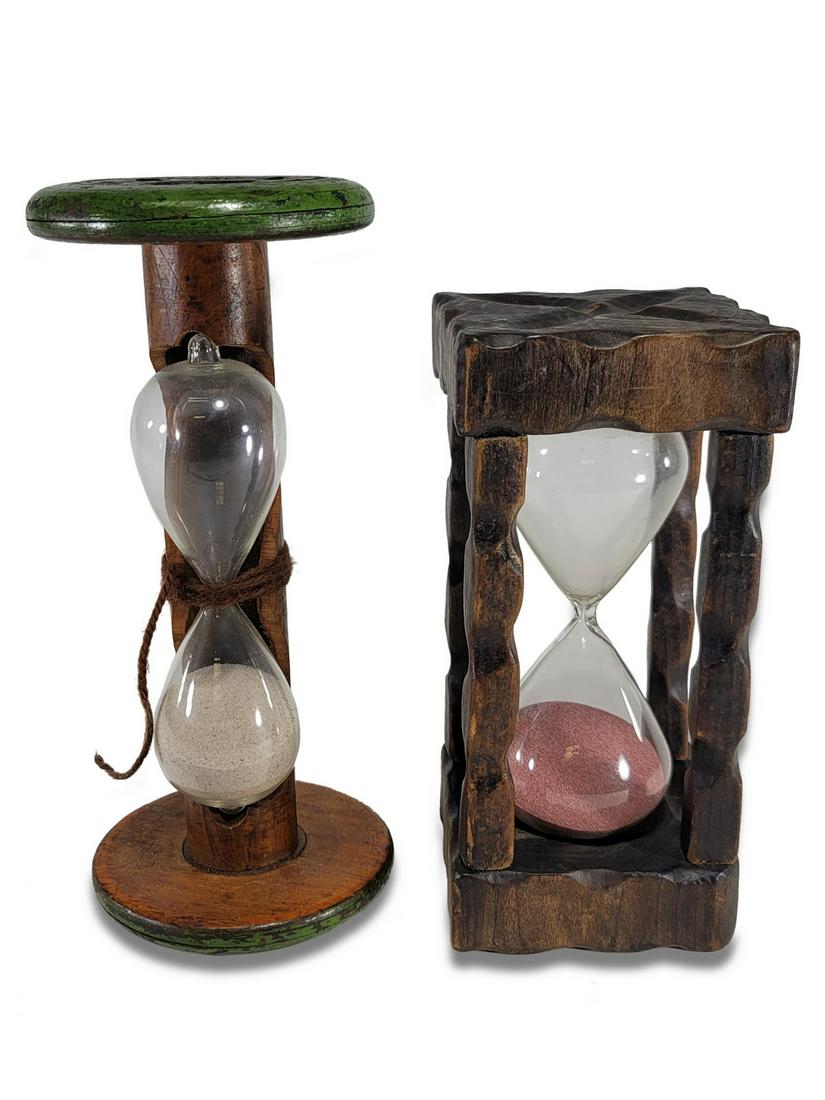 2 Vintage sand clocks (1 of 3)
