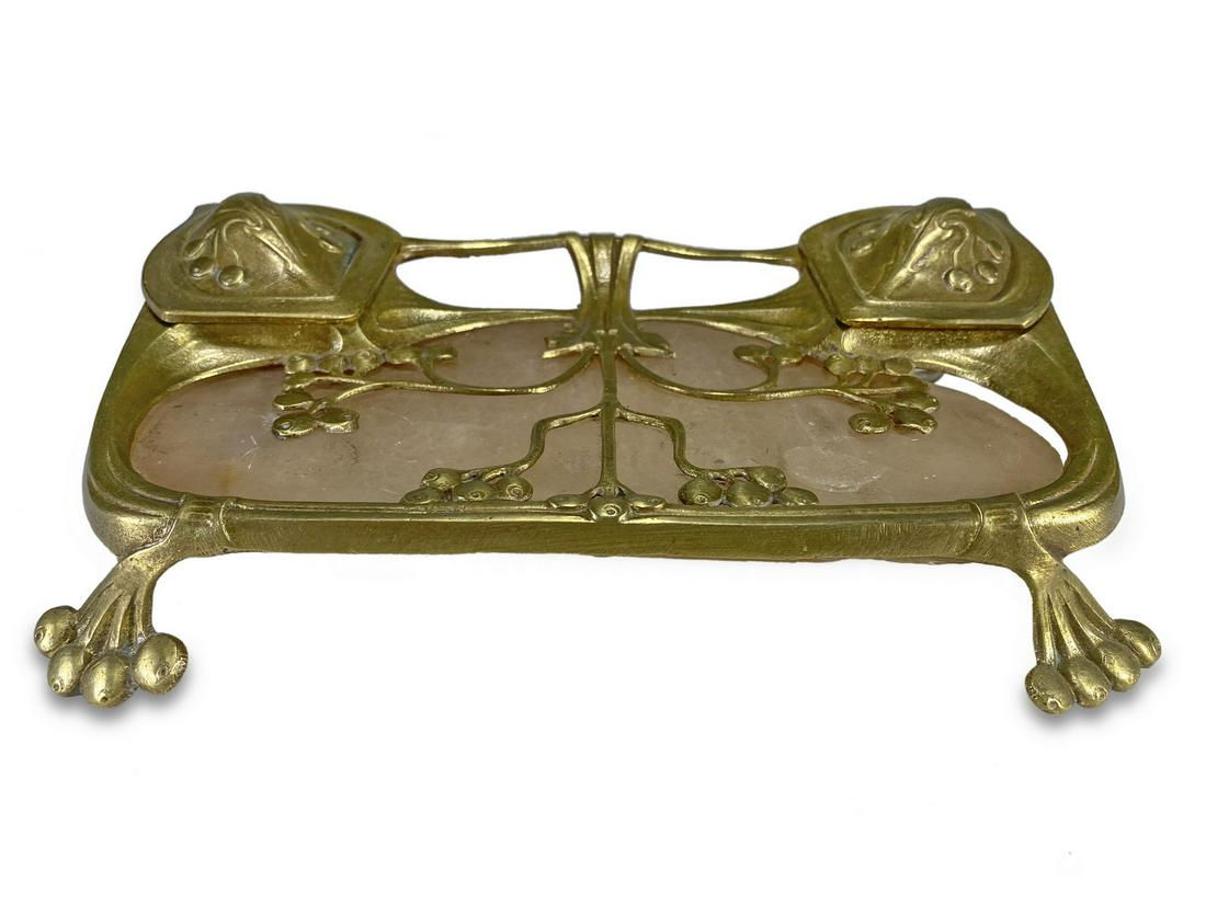 Art Nouveau French bronze & alabaster inkwell: Art Nouveau French bronze & alabaster inkwell. 1 3/4 H x 9 3/4 W x 6 D. TO SHIP THIS ITEM IN USA OR INTERNATIONAL, PLEASE CONTACT THE SHIPPERS : 1) UPS store1937- David Reiser -754-263-0780, auctions1