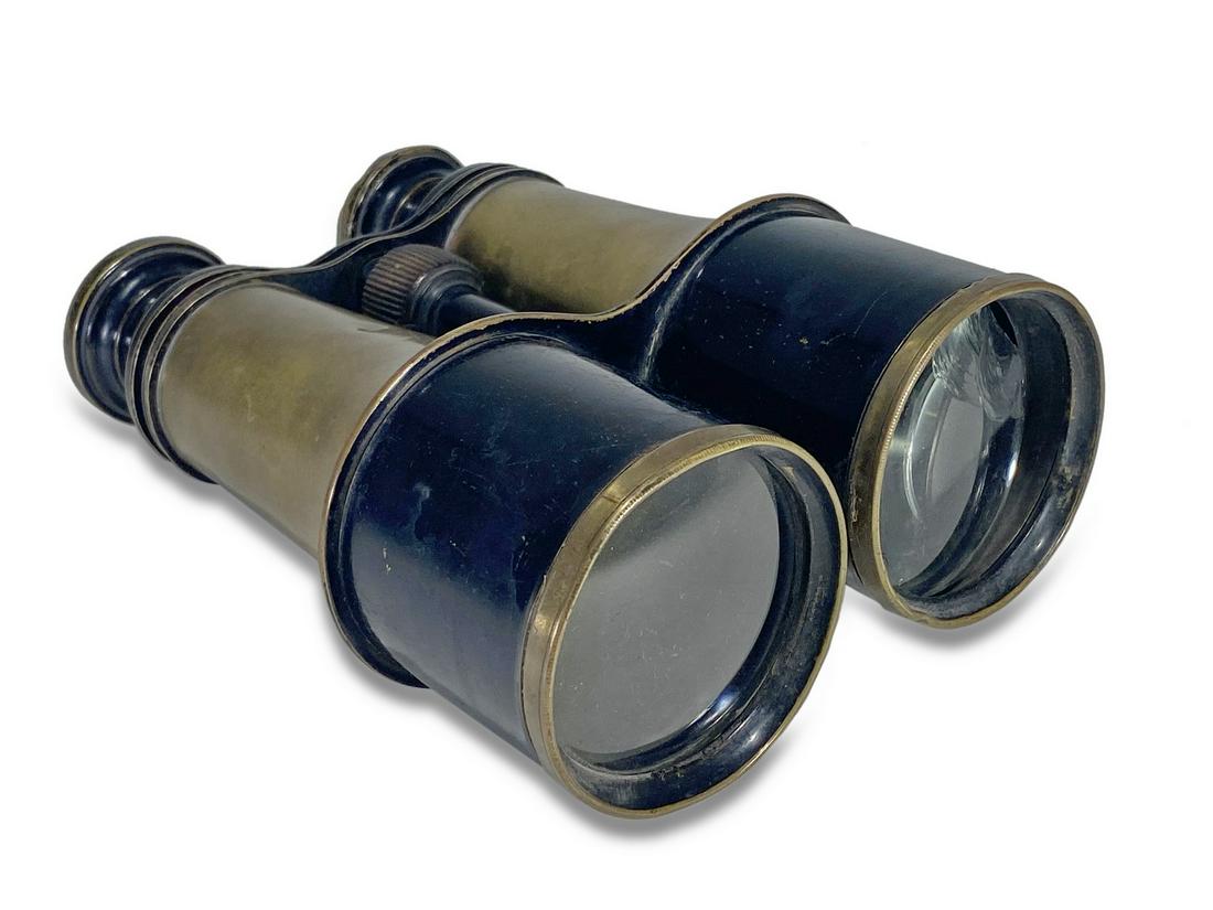 Antique French bronze binoculars: Antique French bronze binoculars. 2 1/2 H x 5 1/8 W x 6 1/2 D. TO SHIP THIS ITEM IN USA OR INTERNATIONAL, PLEASE CONTACT THE SHIPPERS : 1) UPS store1937- David Reiser -754-263-0780, auctions1937@gmail