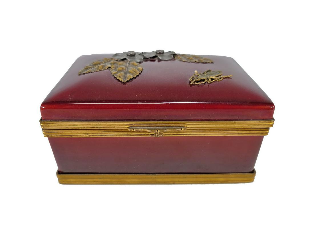 Antique French Sevres porcelain & bronze box: Antique French Sevres porcelain & bronze box. 3 1/4 H x 6 5/8 W x 4 3/4 D. TO SHIP THIS ITEM IN USA OR INTERNATIONAL, PLEASE CONTACT THE SHIPPERS : 1) UPS store1937- David Reiser -754-263-0780, auctio