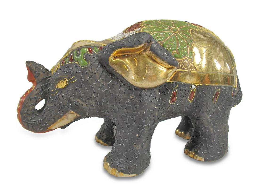 Vintage Oriental elephant porcelain statue (1 of 4)