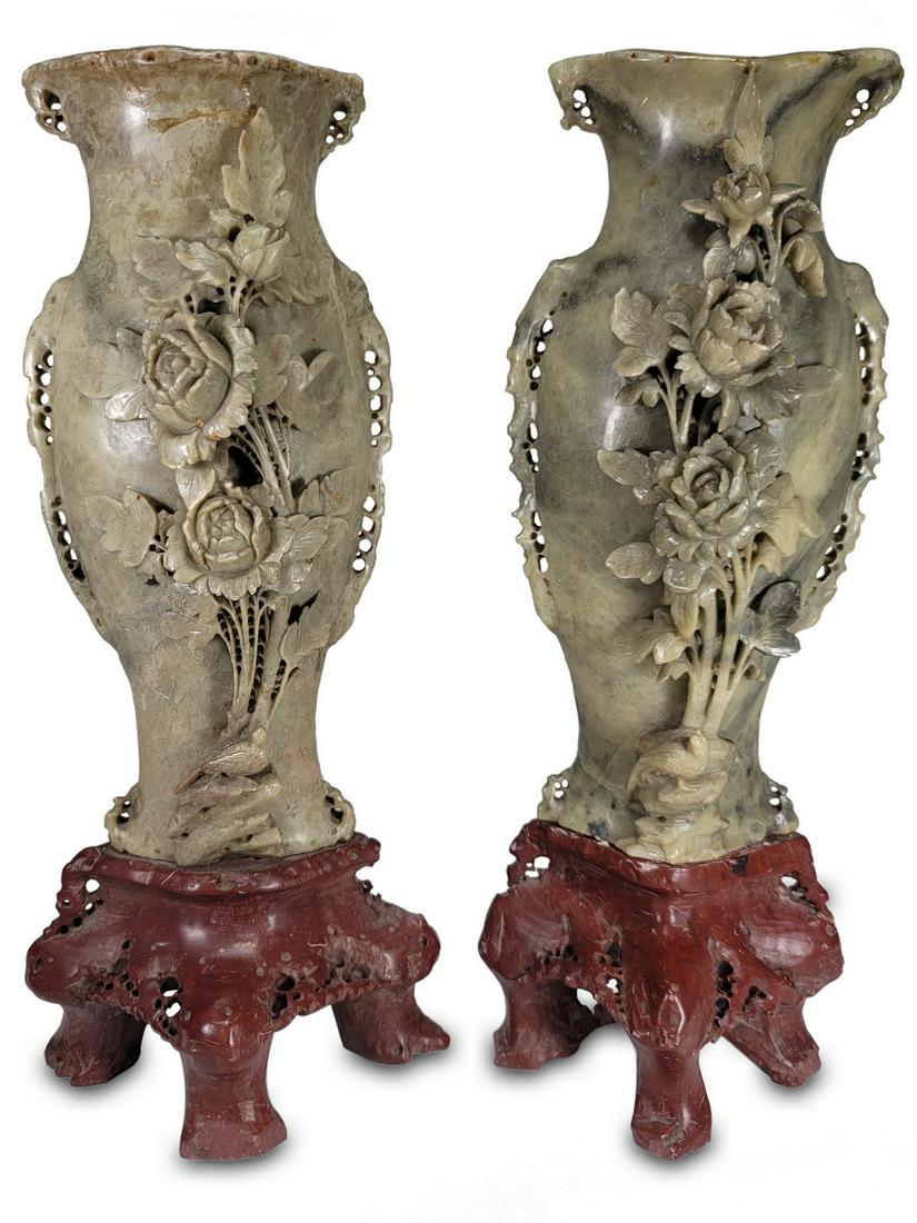 Vintage Chinese pair of hard stone vases: Vintage Chinese pair of hard stone vases. 13 3/4 H x 5 1/4 W x 4 1/4 D. TO SHIP THIS ITEM IN USA OR INTERNATIONAL, PLEASE CONTACT THE SHIPPERS : 1) UPS store1937- David Reiser -754-263-0780, auctions1
