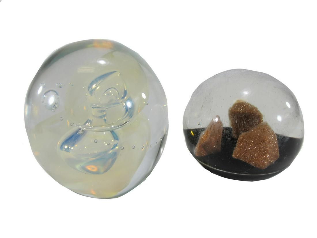 2 paperweights by Robert Eickholt & Elio Ferro (1 of 5)