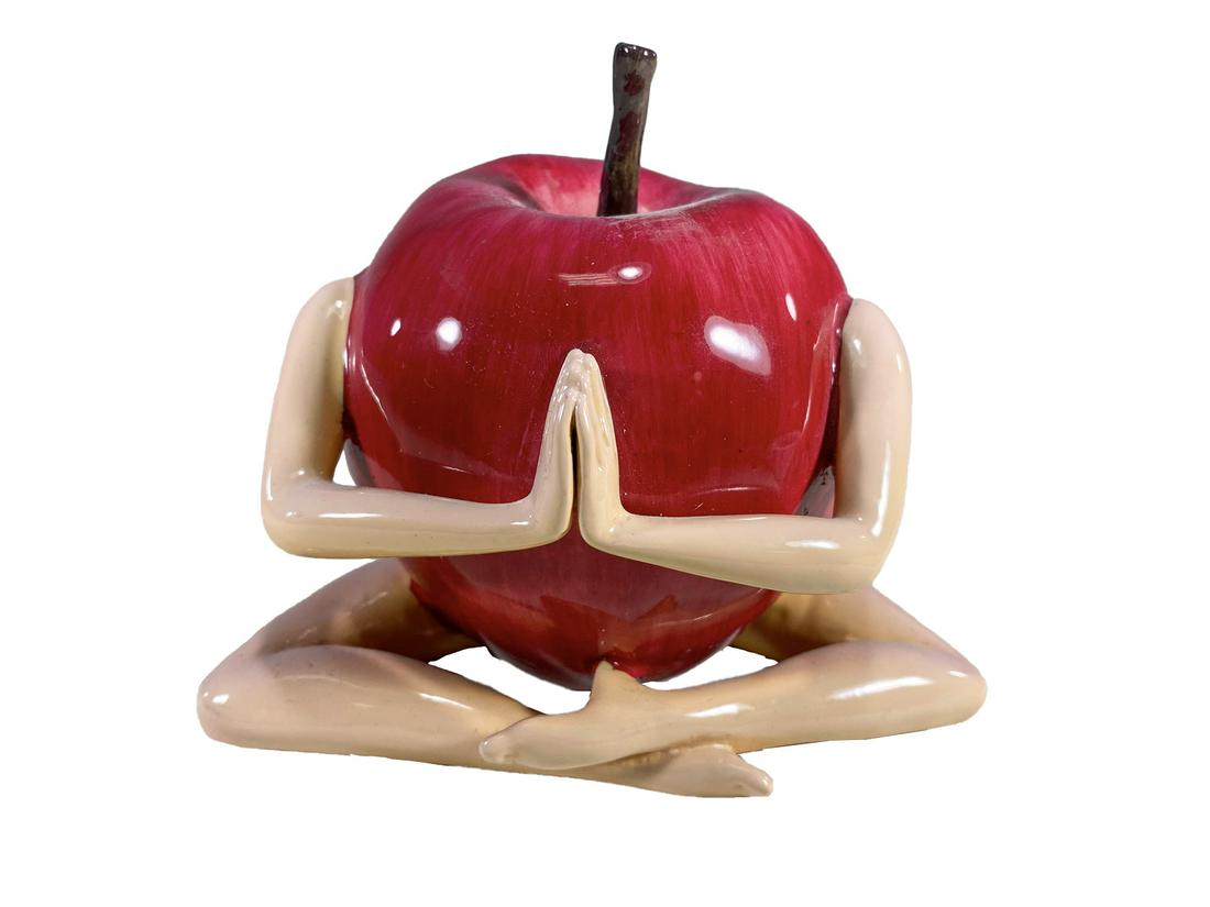 Thad Markham, American Out of the Bowl apple sculpture (1 of 6)
