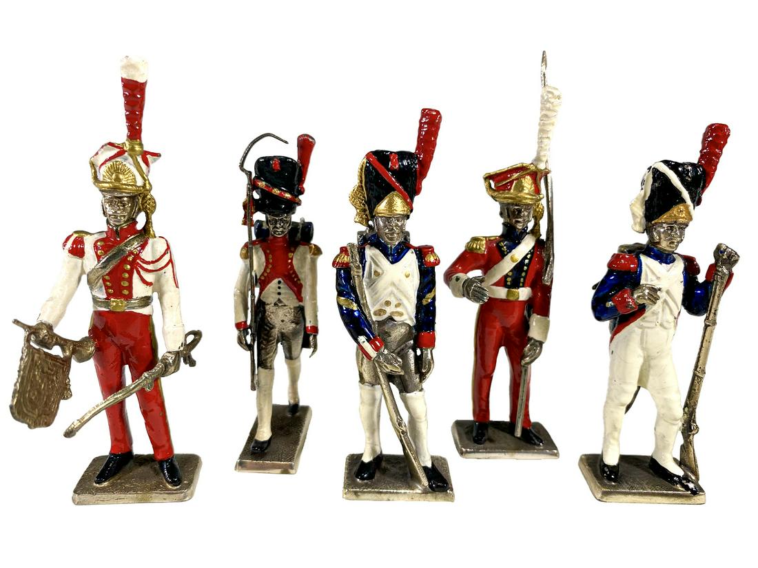 5 Italian 800 Silver & Enamel Soldiers Statues: 5 Italian 800 Silver & Enamel Soldiers Statues. 3 3/8 x1 x 1 in. Weight: 337 grams. TO SHIP THIS ITEM IN USA OR INTERNATIONAL, PLEASE CONTACT THE SHIPPERS : 1) UPS store1937- David Reiser -754-263-078