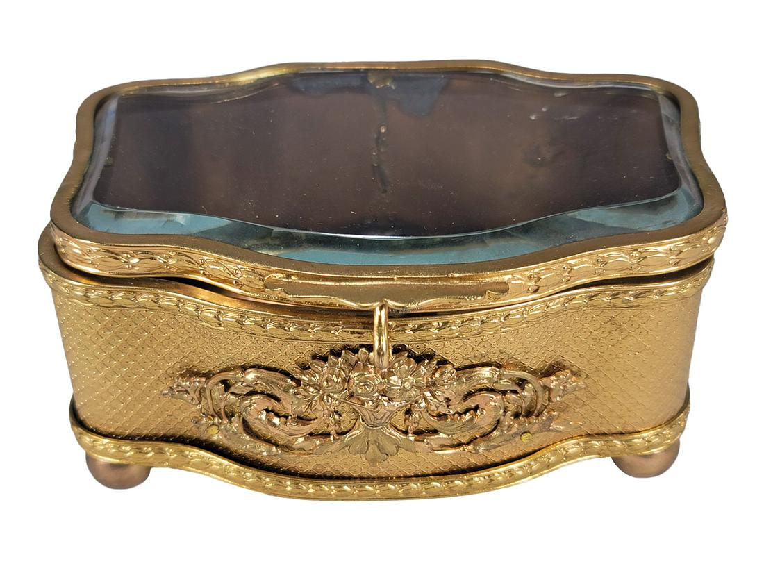 French Gilt Bronze & Beveled Glass Box: French Gilt Bronze & Beveled Glass Box. 2 x 5 x 3 1/4 in. TO SHIP THIS ITEM IN USA OR INTERNATIONAL, PLEASE CONTACT THE SHIPPERS : 1) UPS store1937- David Reiser -754-263-0780, auctions1937@gmail.com,