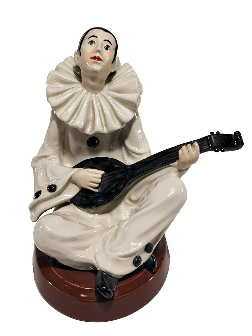 Art Deco Harlequin Playing Guitar Porcelain Statue (1 of 8)